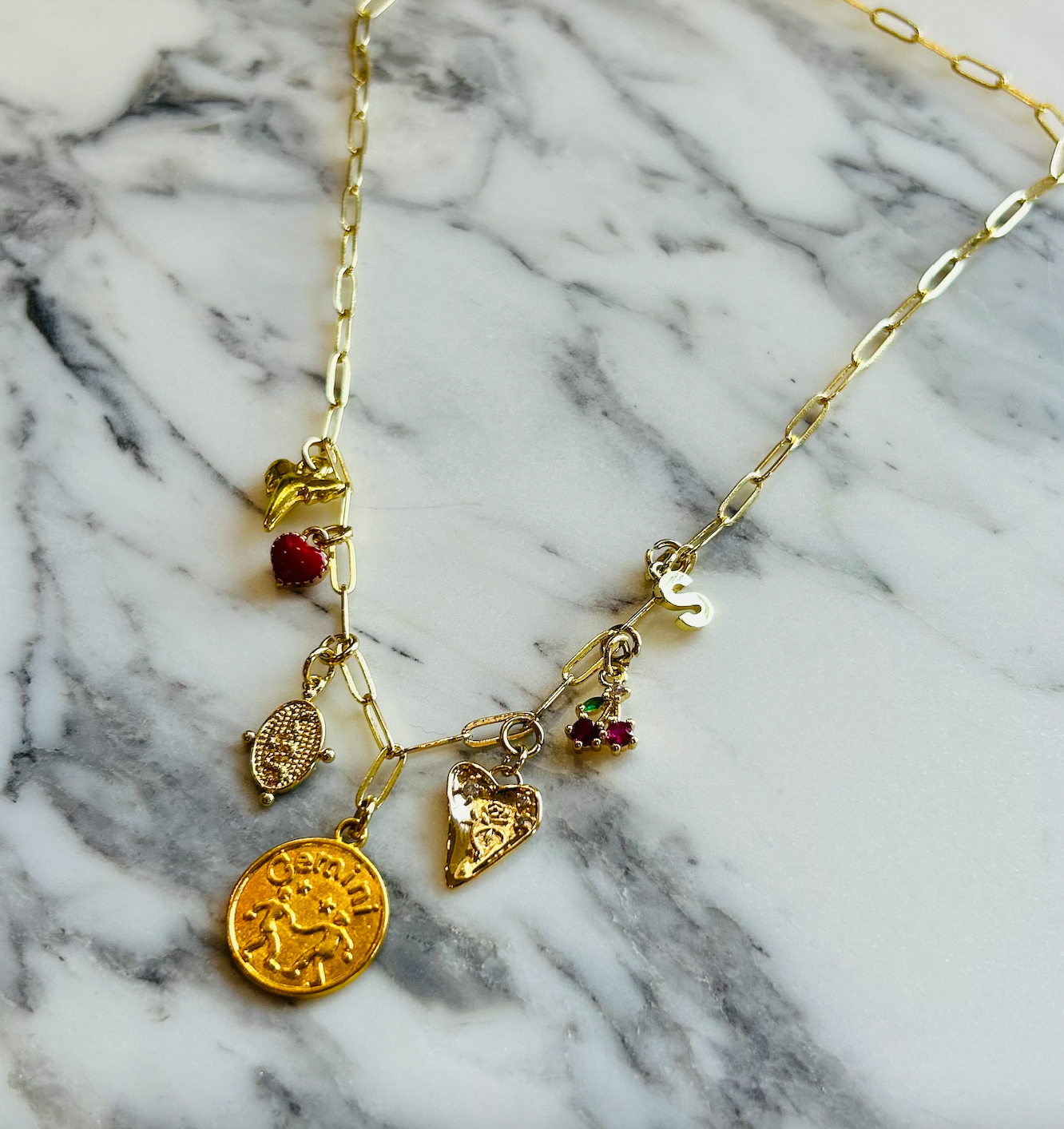 DOWNTOWN CHARM BAR CHARMS