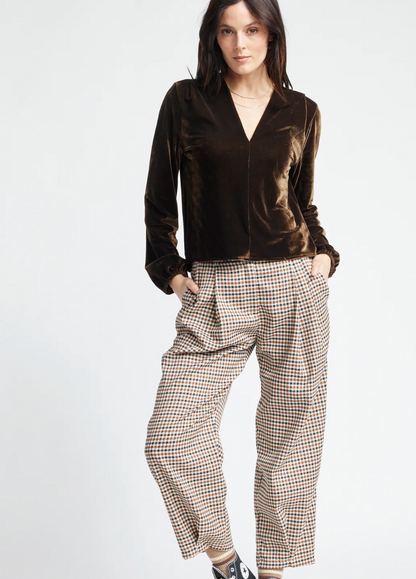 SELF CONTRAST BLAKELY V NECK BLOUSE