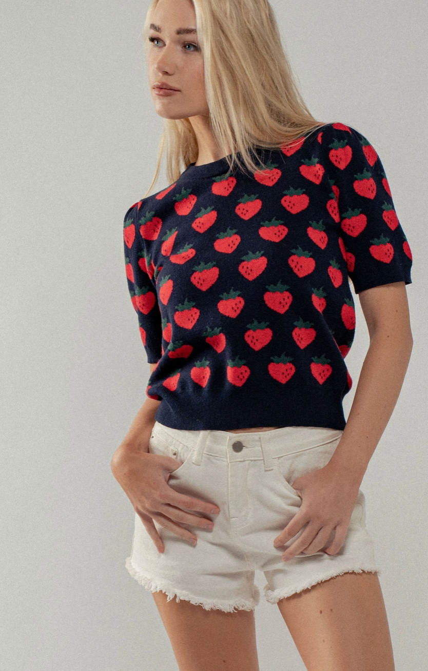 FASHION WEEK STRAWBERRY SHORTY TOP