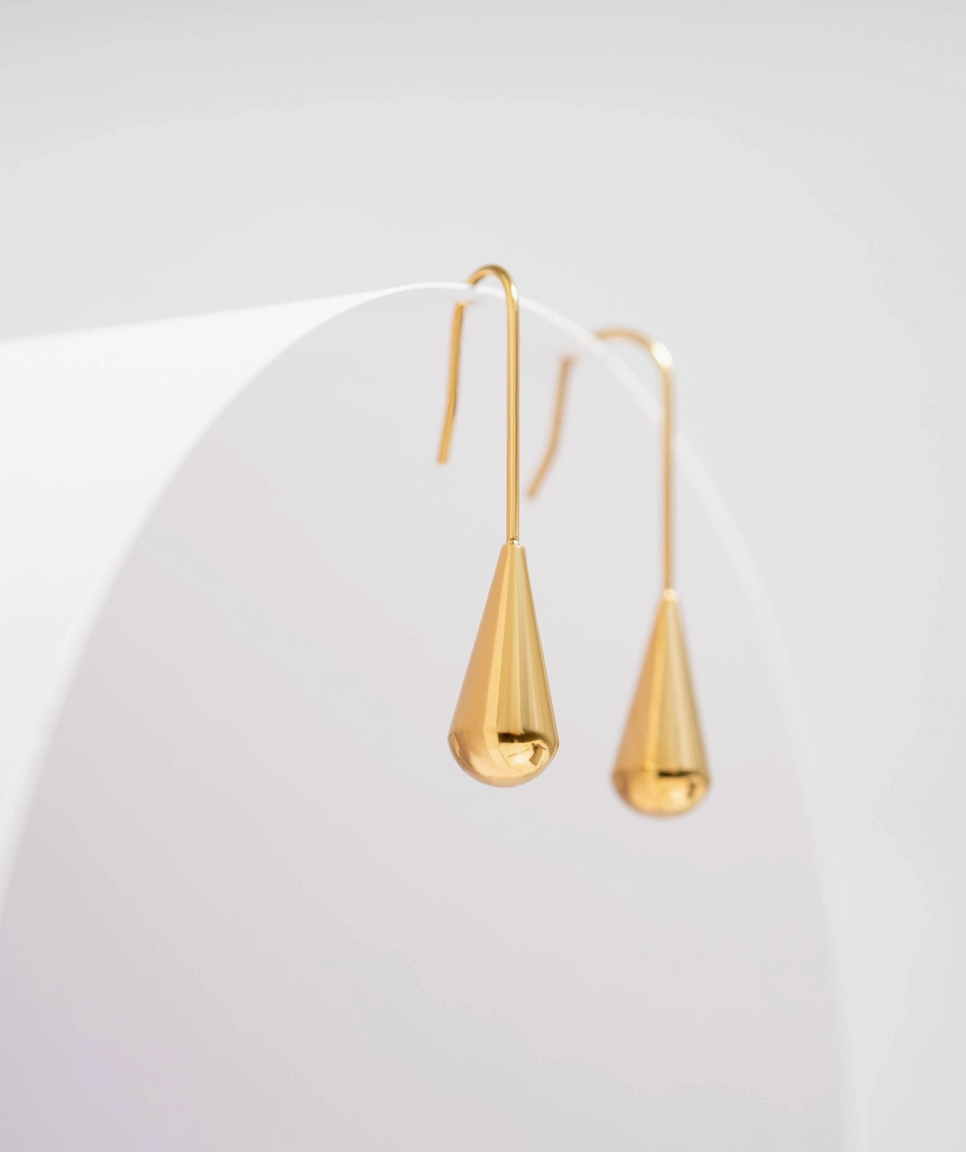WJW DROP EARRINGS