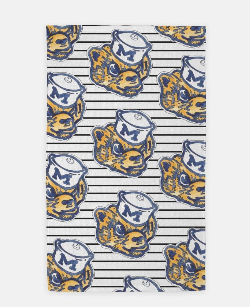 ABIGAIL LEIGH DESIGNS HAND TOWELS