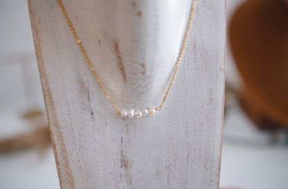CECELIA DESIGNS JEWELRY PEARL BAR NECKLACE