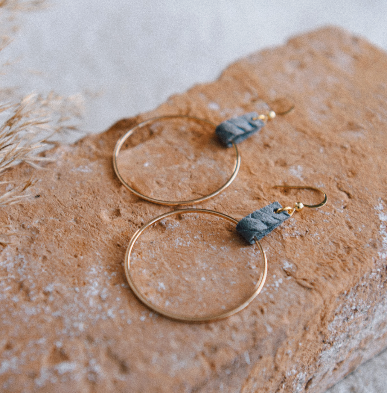 CECELIA DESIGNS JEWELRY LEATHER HOOP EARRING