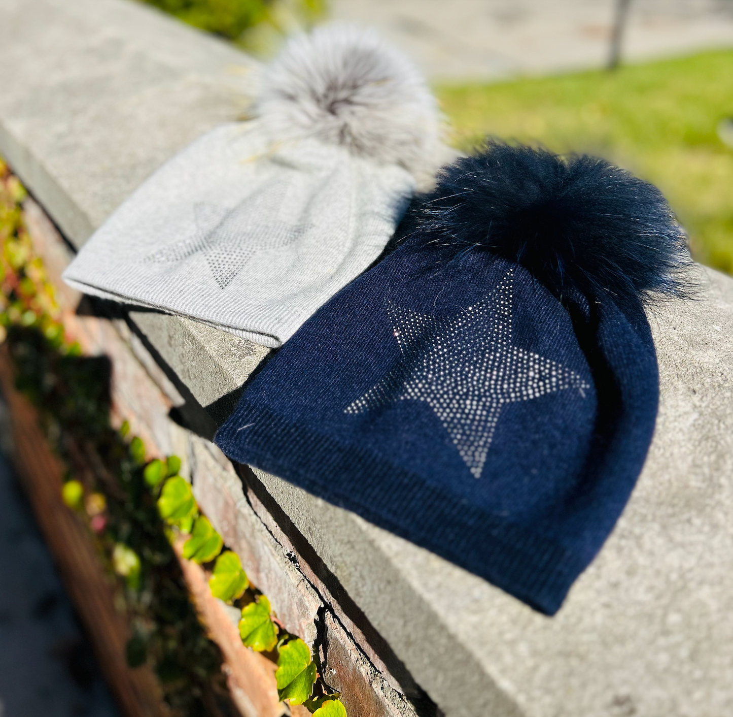 LINDA RICHARDS POM HAT