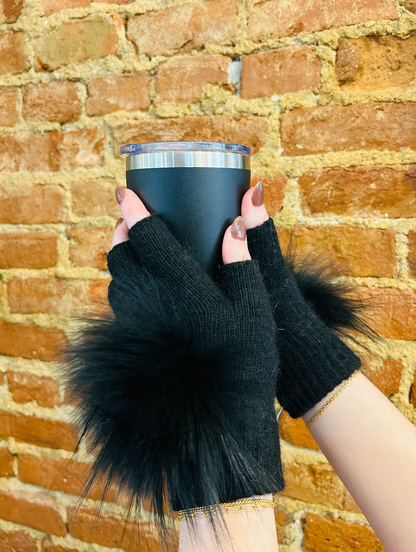 LINDA RICHARDS POM FINGERLESS GLOVES