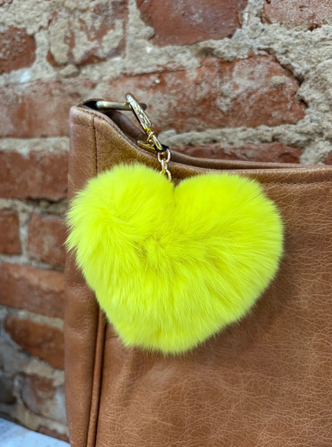 LINDA RICHARDS POM HEART BAG CHARMS