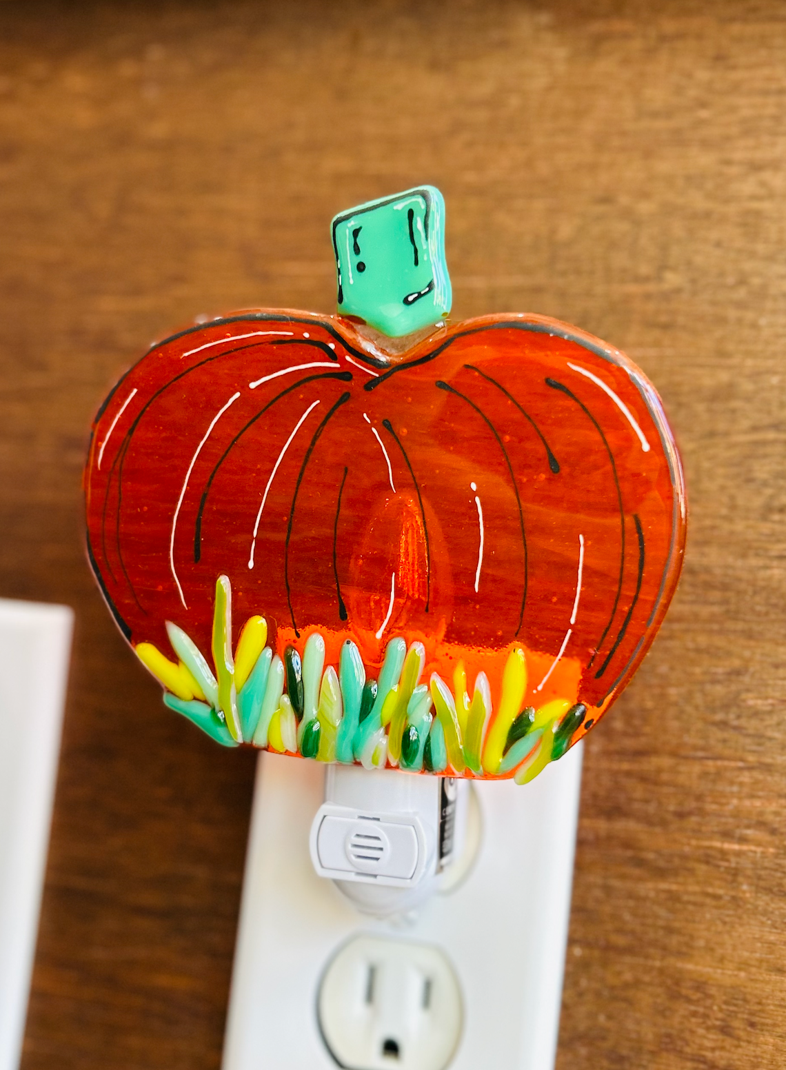 11: ELEVEN NIGHTLIGHTS