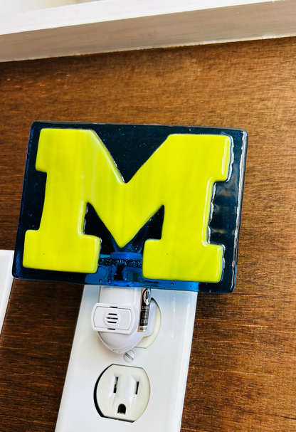 11: ELEVEN NIGHTLIGHTS