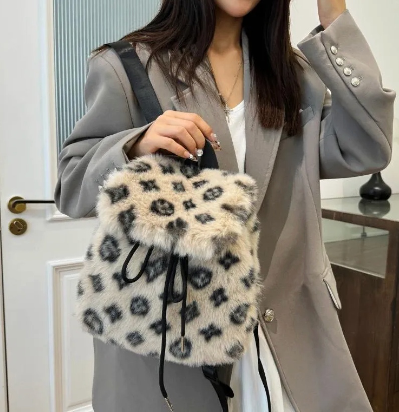 ACCITY FLUFFBALL BACKPACK