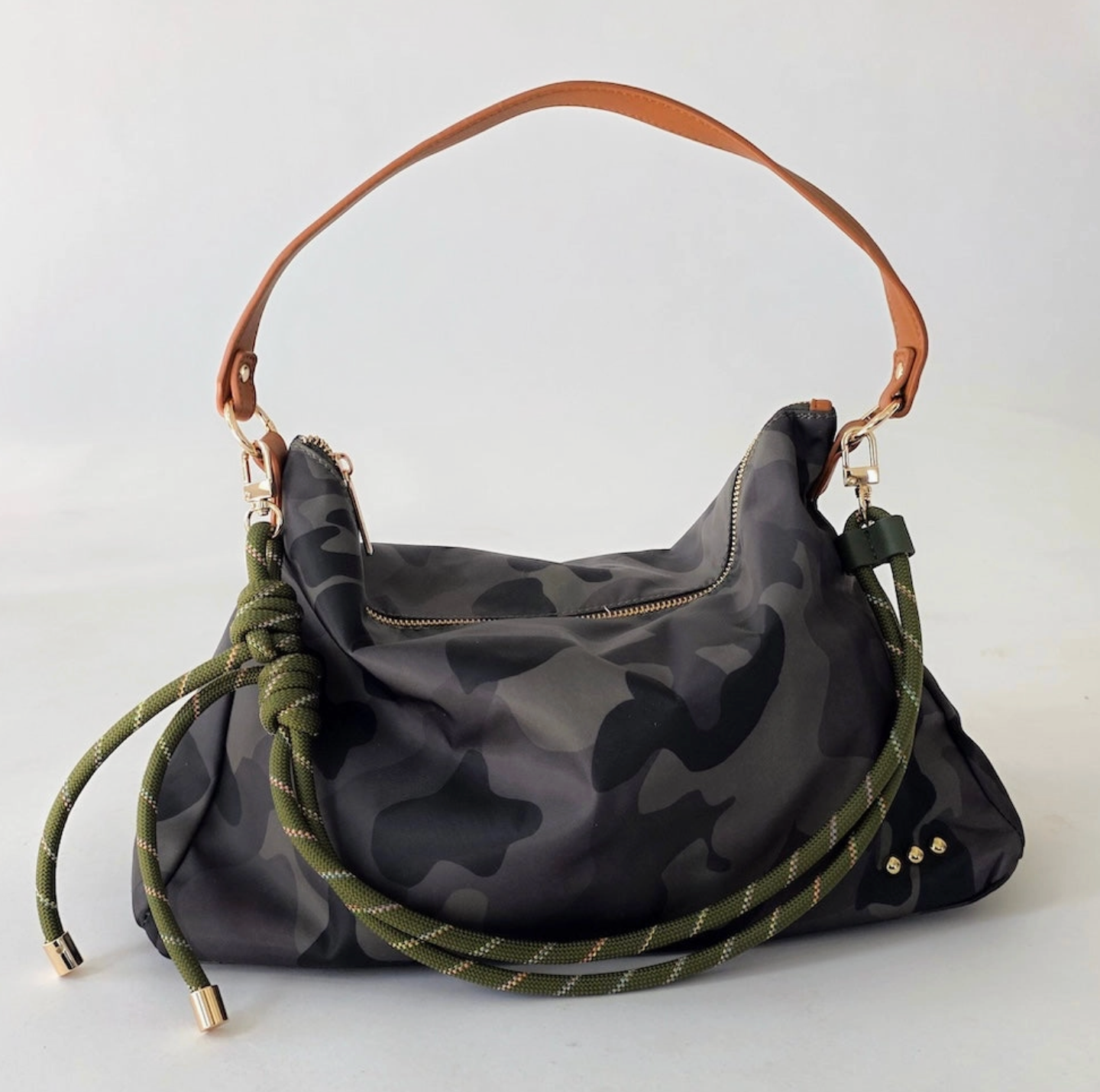 PRETTY SIMPLE NIKKI NYLON SHOULDER BAG