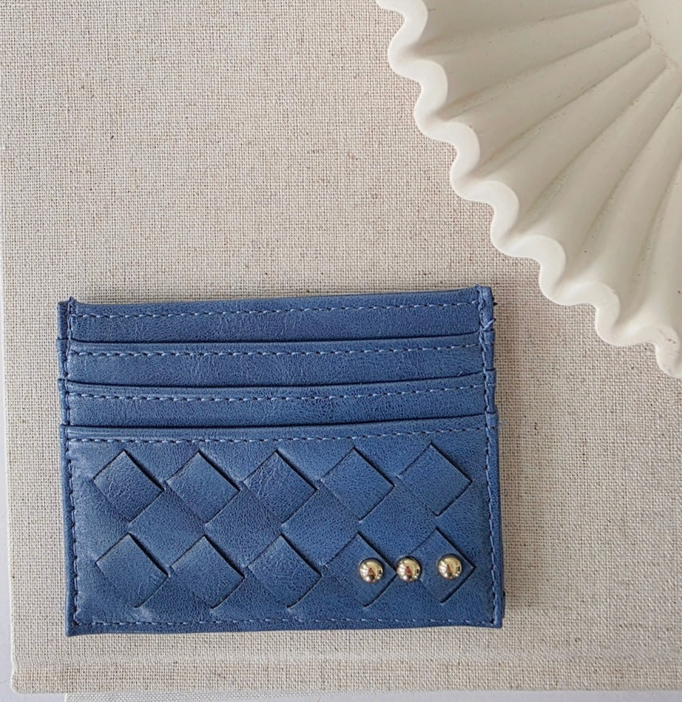 PRETTY SIMPLE MARIAH WOVEN CARD HOLDER