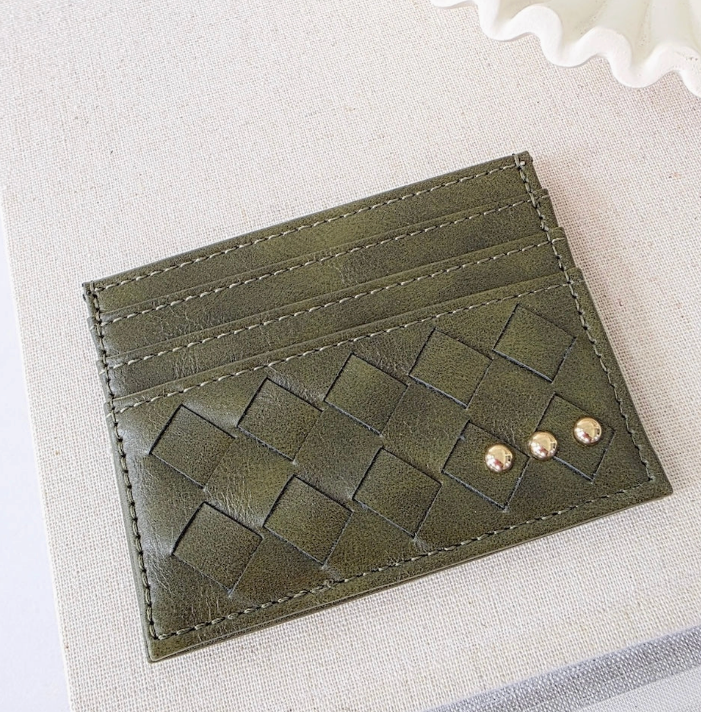 PRETTY SIMPLE MARIAH WOVEN CARD HOLDER