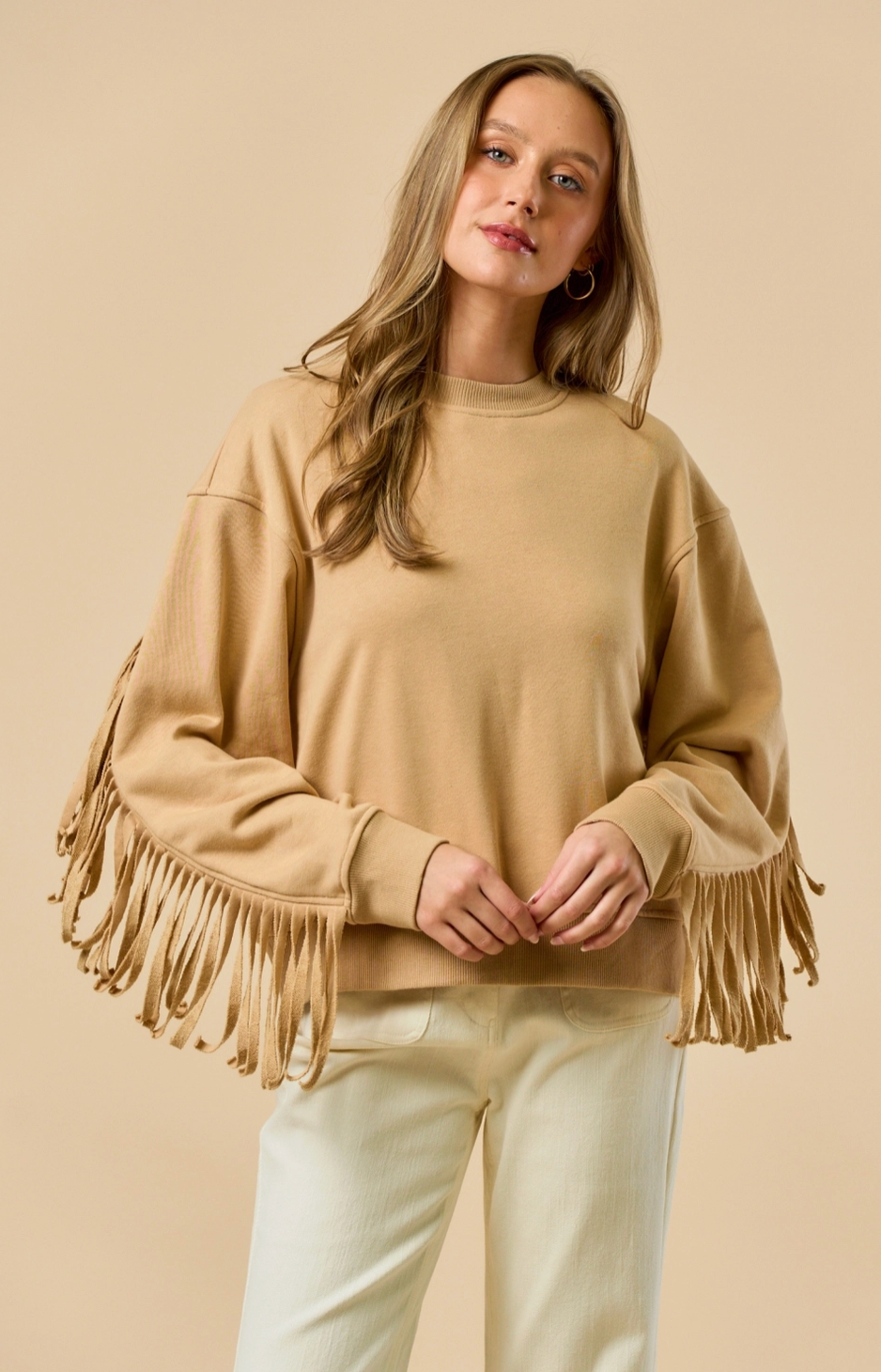 LALAVON WILLIE FRINGE CREW NECK