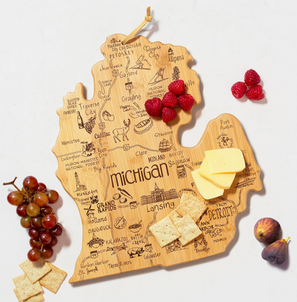 TOTALLY BAMBOO MI CUTTING BOARD