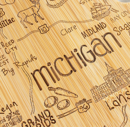 TOTALLY BAMBOO MI CUTTING BOARD