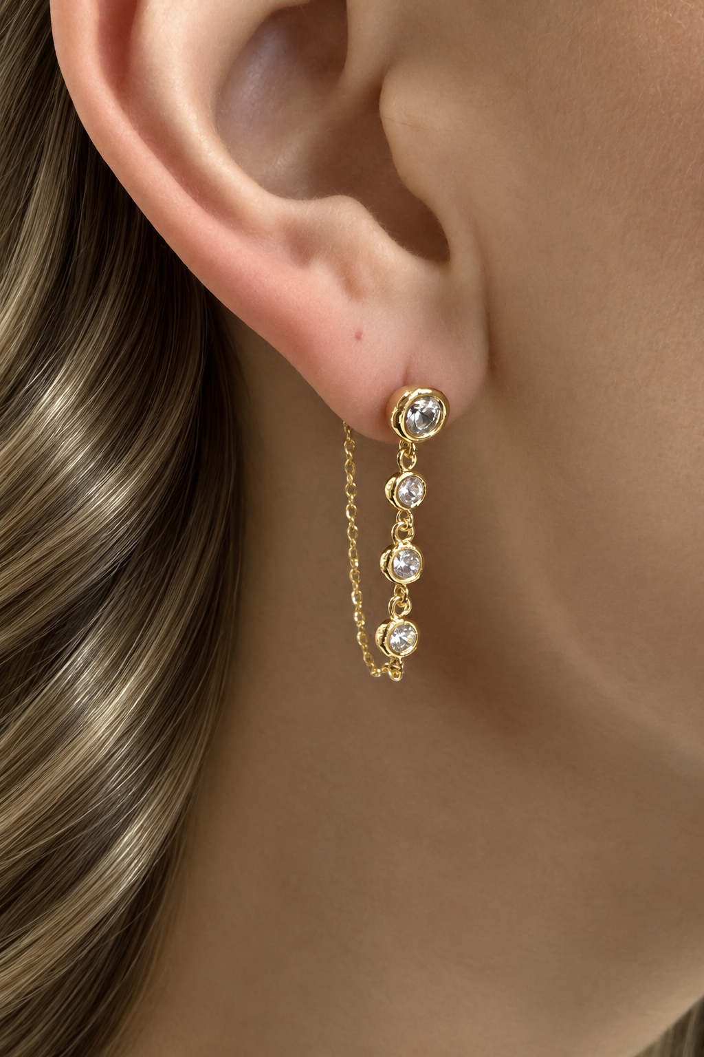 ANARCHY STREET DEMI CHAIN EARRING