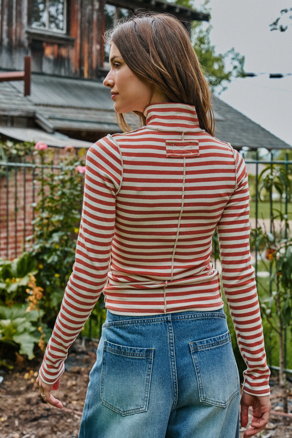 URBAN DAIZY TOMMI KNIT TOP