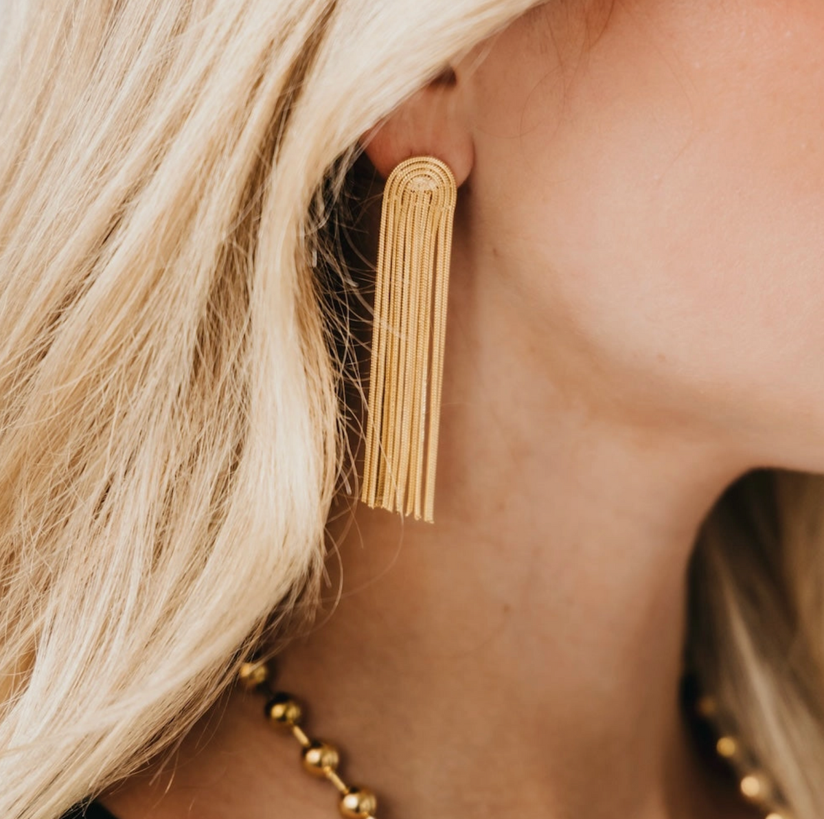PRETTY SIMPLE DAZZLE TASSEL EARRINGS