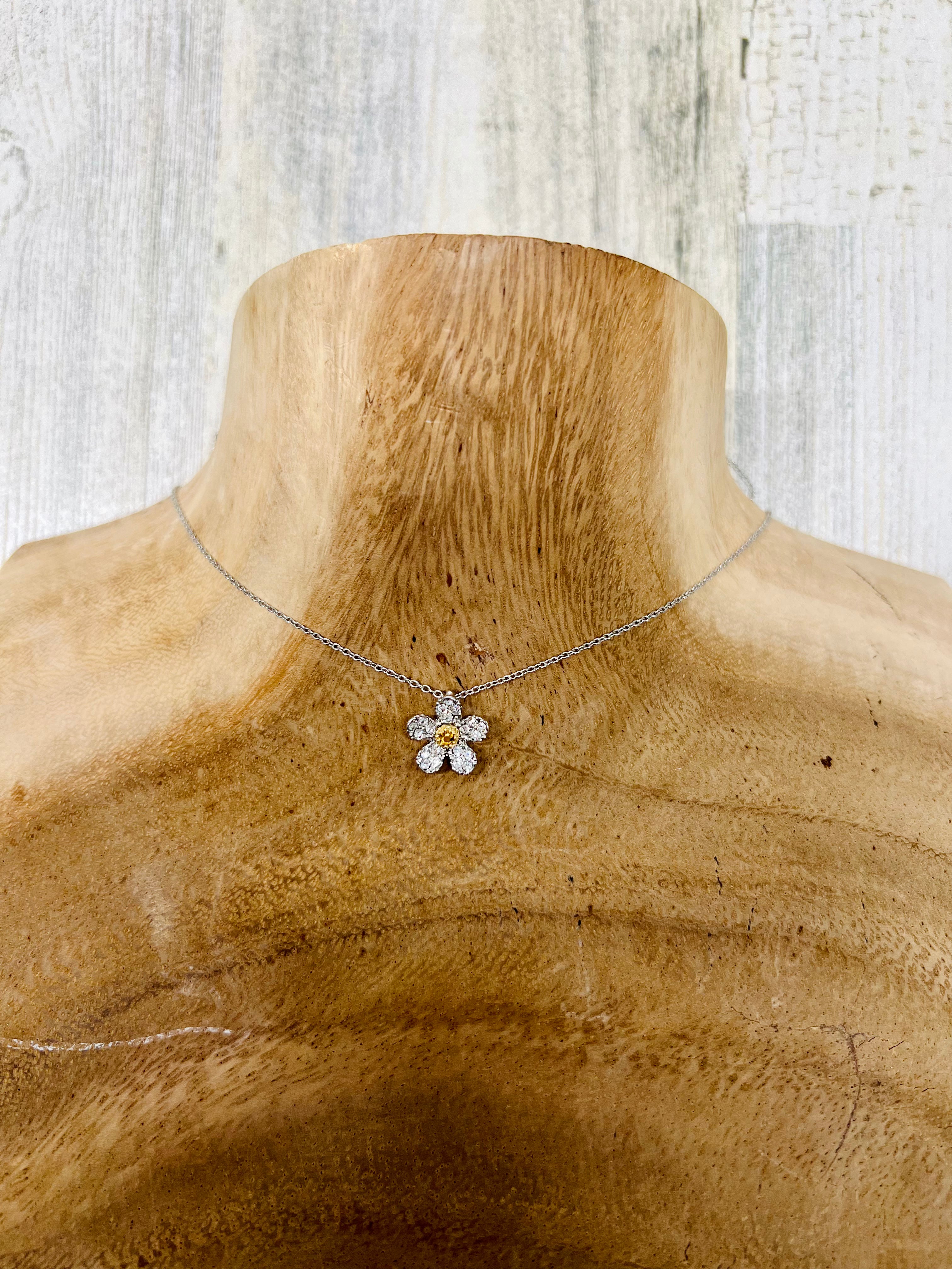 DOWNTOWN DAISY NECKLACE