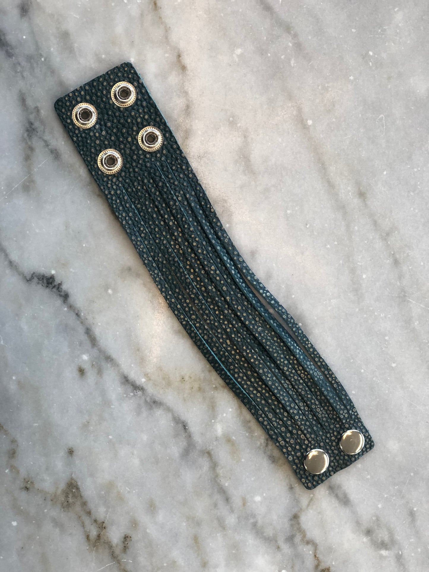 CHARLIE LEATHER 1.5 INCH SLICE SNAP BRACELETS