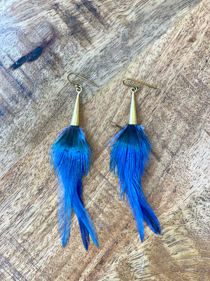 KAPOETA FEATHER EARRINGS